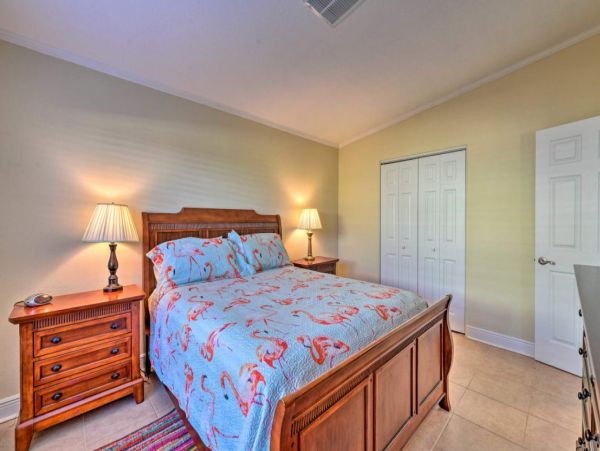 Bradenton Vacation Home With Pool 10 Guests Pet Friendly