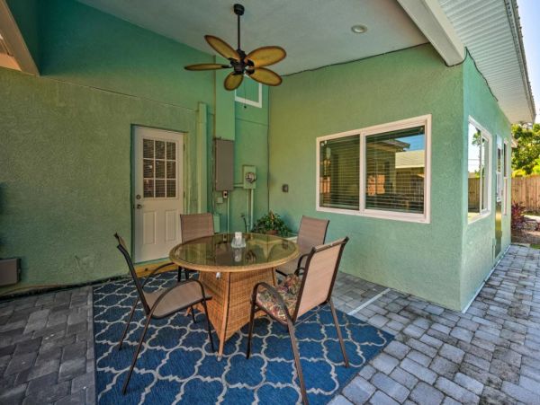 Bradenton Vacation Home With Pool 10 Guests Pet Friendly