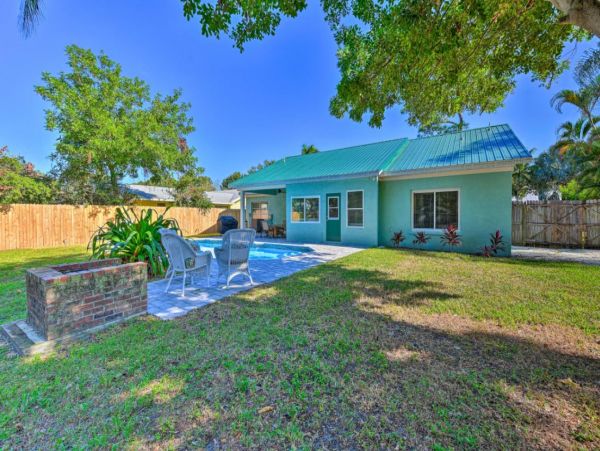 Bradenton Vacation Home With Pool 10 Guests Pet Friendly