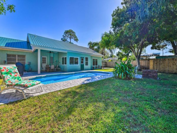 Bradenton Vacation Home With Pool 10 Guests Pet Friendly