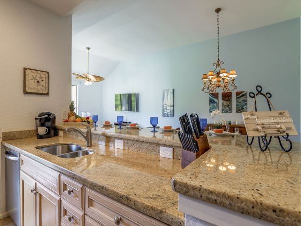 Wailea Vacation Condo Pool and Golf Course Views Sleeps 8