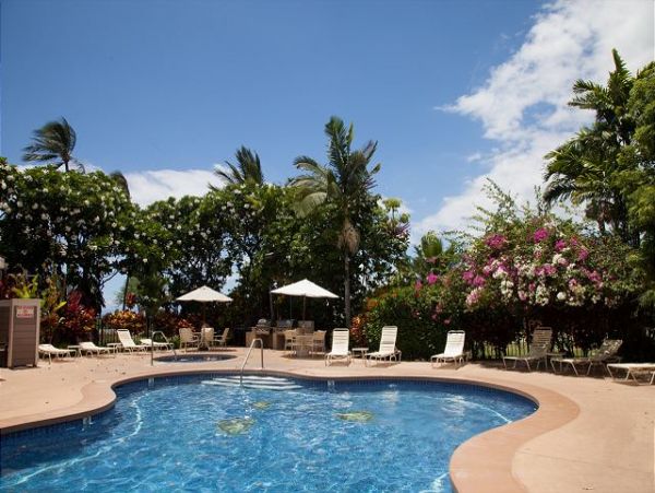 Wailea Vacation Condo Pool and Golf Course Views Sleeps 8