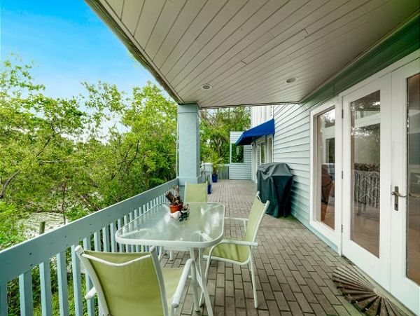 Anna Maria Bayfront Vacation Home With Pool Sleeps 6 Guests