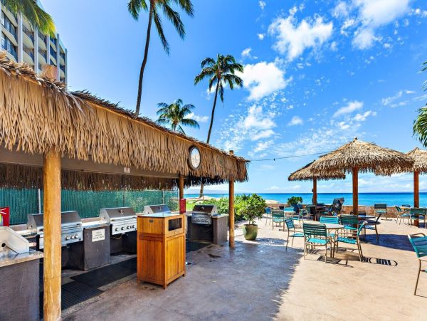 On Beach Kahana Vacation Condo One Bedroom Ocean Views