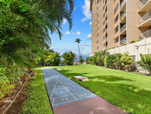 On Beach Kahana Vacation Condo One Bedroom Ocean Views