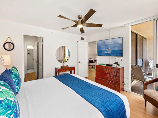 On Beach Kahana Vacation Condo One Bedroom Ocean Views