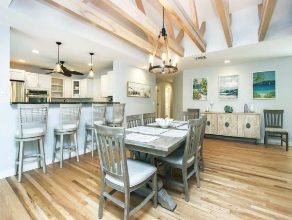 Sanibel Charming Vacation Home With Pool Sleeps 6 Guests