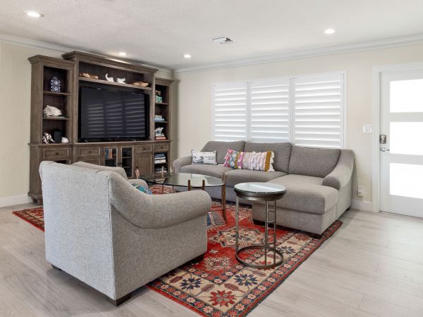 Waterfront Home in Fort Lauderdale With Private Pool & Dock