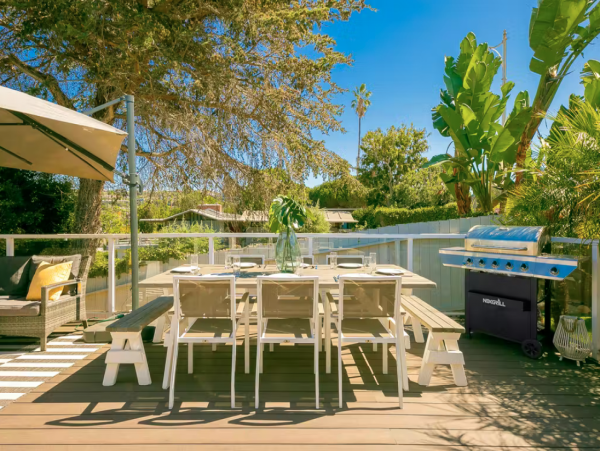 Walk to Beach La Jolla Vacation Home Four Bedrooms Sleeps 12