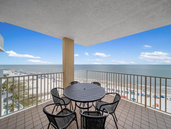 Gulf-Front Vacation Condo 3 Bedroom & Ocean Views