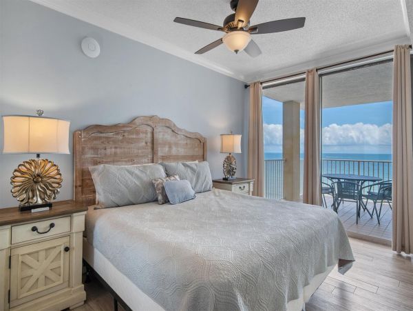 Gulf-Front Vacation Condo 3 Bedroom & Ocean Views