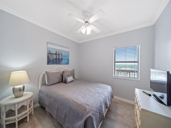 Gulf-Front Vacation Condo 3 Bedroom & Ocean Views
