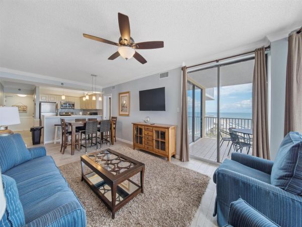 Gulf-Front Vacation Condo 3 Bedroom & Ocean Views
