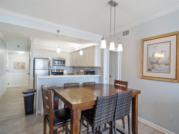Gulf-Front Vacation Condo 3 Bedroom & Ocean Views