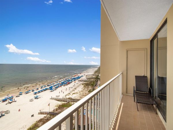 Gulf-Front Vacation Condo 3 Bedroom & Ocean Views