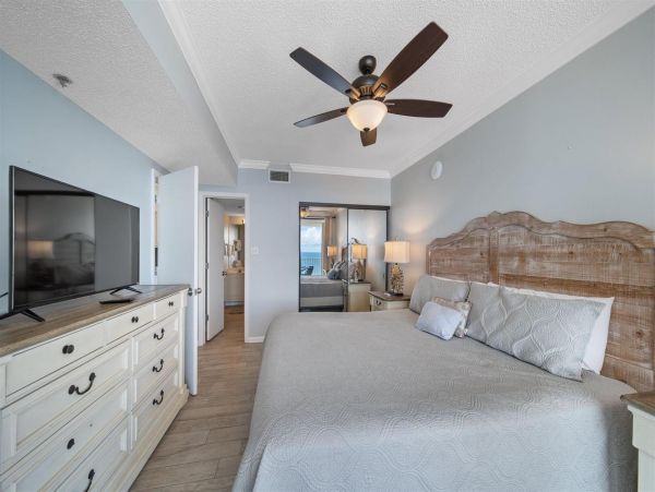 Gulf-Front Vacation Condo 3 Bedroom & Ocean Views