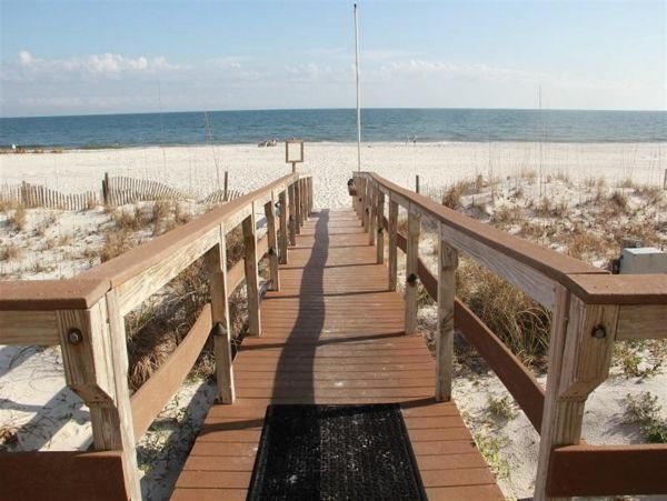 Gulf-Front Vacation Condo 3 Bedroom & Ocean Views