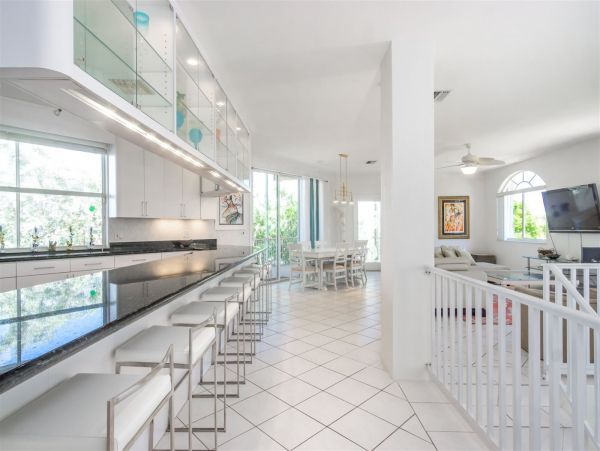 Full Ocean Views Marathon Vacation Home 5 Bedrooms Sleeps 12