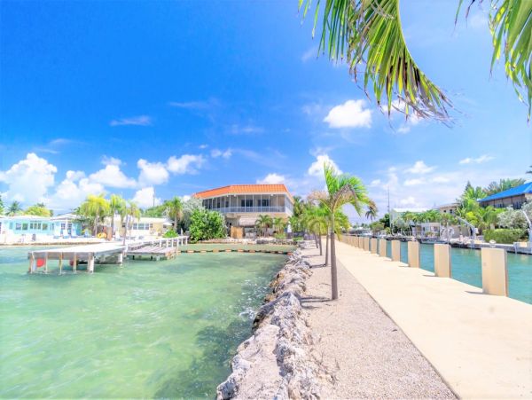 Full Ocean Views Marathon Vacation Home 5 Bedrooms Sleeps 12