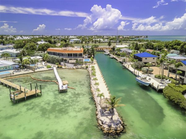 Full Ocean Views Marathon Vacation Home 5 Bedrooms Sleeps 12