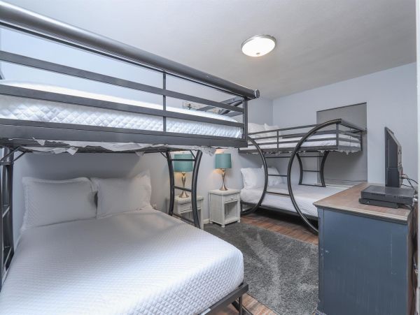 Beautiful Alabama Vacation Rental Condo Located on Beach