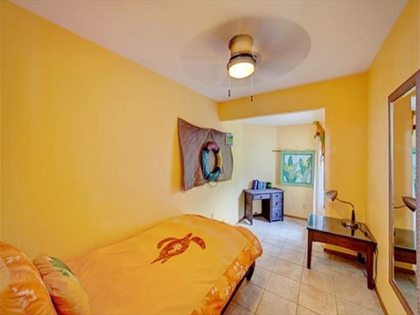Stunning Views Four Bedroom Ninole Vacation Home Sleeps 8