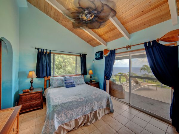 Stunning Views Four Bedroom Ninole Vacation Home Sleeps 8