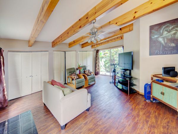 Stunning Views Four Bedroom Ninole Vacation Home Sleeps 8