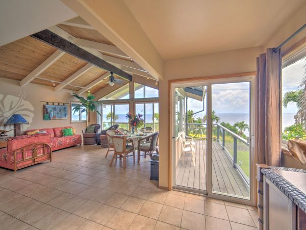 Stunning Views Four Bedroom Ninole Vacation Home Sleeps 8