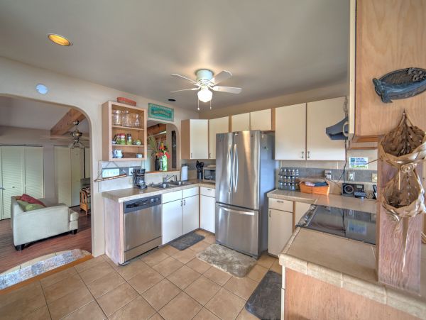 Stunning Views Four Bedroom Ninole Vacation Home Sleeps 8