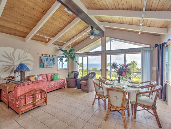 Stunning Views Four Bedroom Ninole Vacation Home Sleeps 8
