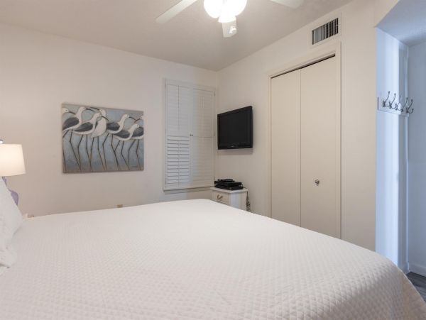Beautiful One Bedroom Vacation Rental in Orange Beach