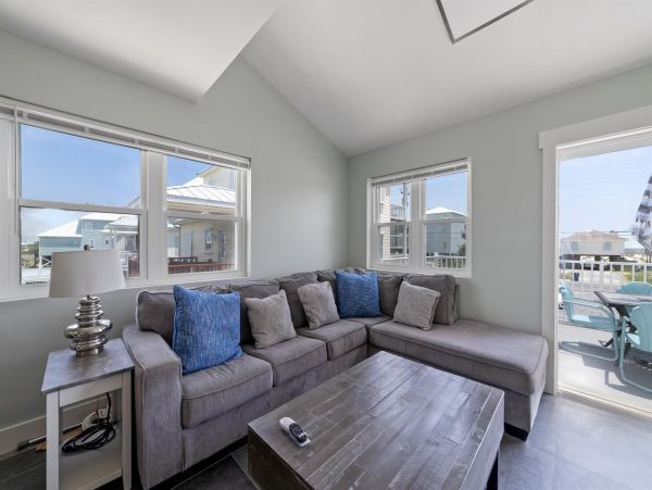 Gulf Shores Vacation Duplex Eight Bedroom Across From Beach
