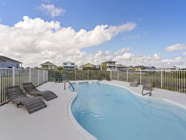 Gulf Shores Vacation Duplex Eight Bedroom Across From Beach
