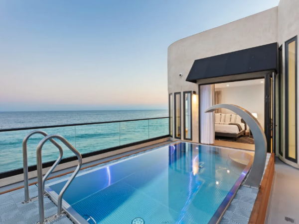 Malibu Luxury Vacation Beach Home Billionaire Beach