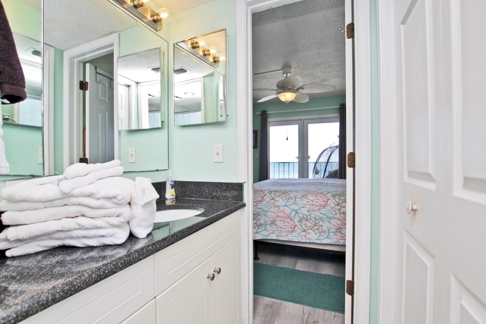 Alabama Beach Areas Condo 992611