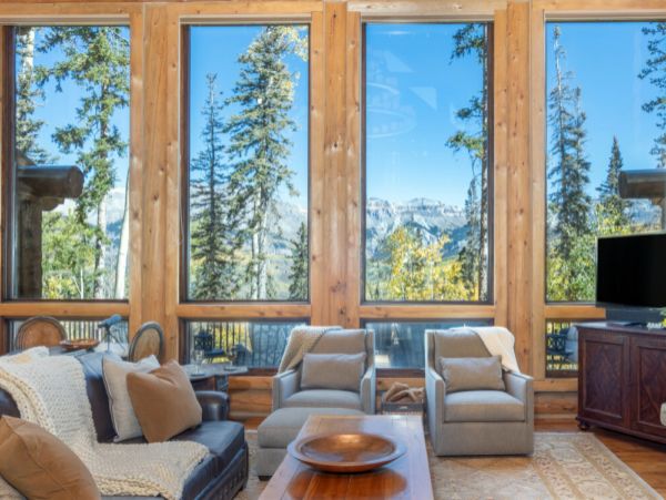Ski-out/Walk-in 7 Bedrooms Rental Home in Mountain Village