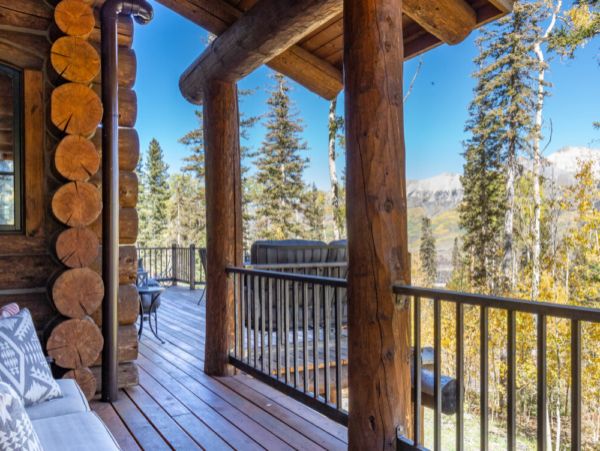 Ski-out/Walk-in 7 Bedrooms Rental Home in Mountain Village