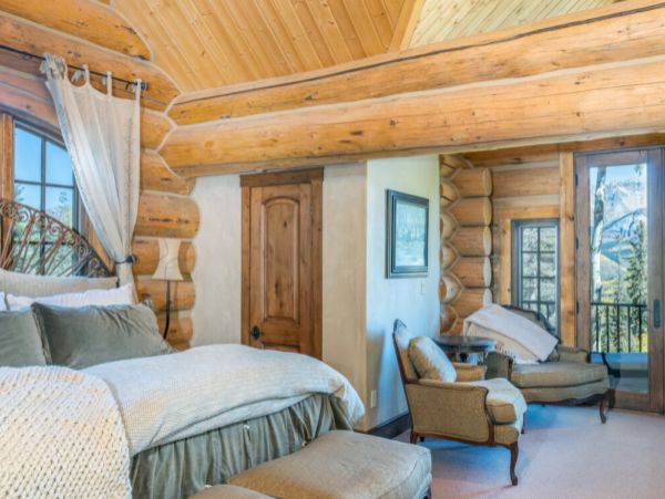 Ski-out/Walk-in 7 Bedrooms Rental Home in Mountain Village