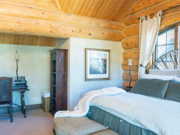 Ski-out/Walk-in 7 Bedrooms Rental Home in Mountain Village