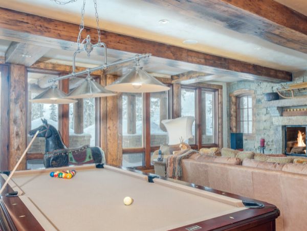 Ski-out/Walk-in 7 Bedrooms Rental Home in Mountain Village