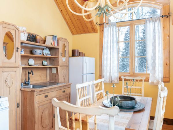 Ski-out/Walk-in 7 Bedrooms Rental Home in Mountain Village