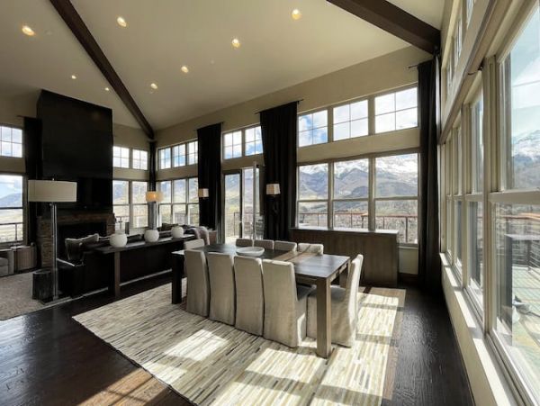 Mountain Village Luxury Vacation Condo Ski In/Out 10 Guests