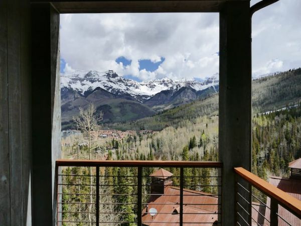 Mountain Village Luxury Vacation Condo Ski In/Out 10 Guests