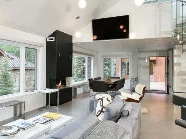 Sleek Telluride Four Bedroom Rental Home Walk To Ski Lifts