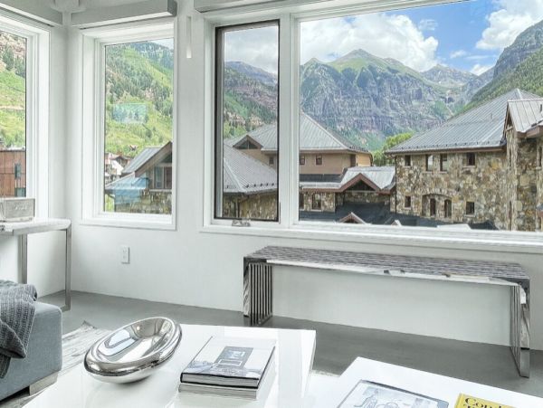 Sleek Telluride Four Bedroom Rental Home Walk To Ski Lifts