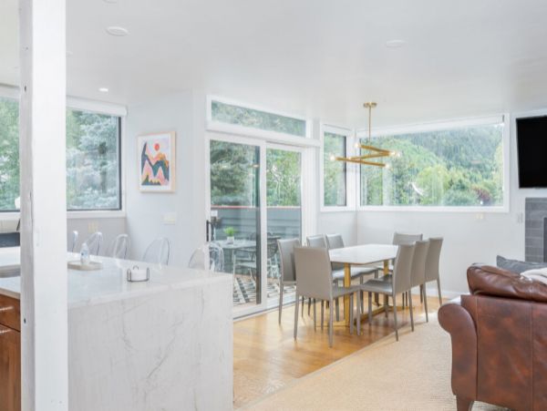 Telluride Charming Vacation Condo Mountain Views 10 Guests