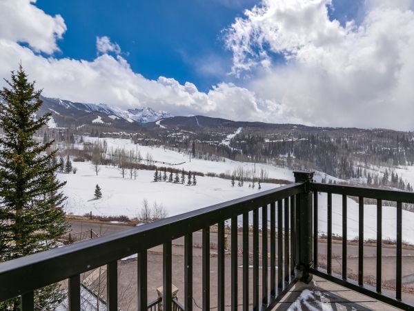 Walk to Lift Four Bedroom Rental Home in Telluride