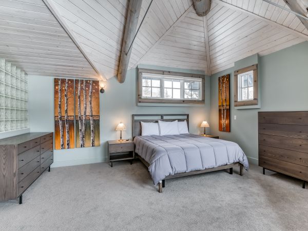Walk to Lift Four Bedroom Rental Home in Telluride