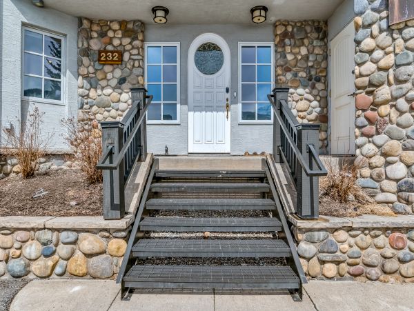Walk to Lift Four Bedroom Rental Home in Telluride